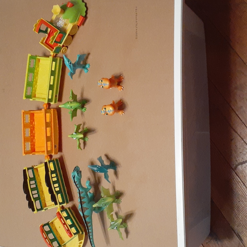 Dinosaur Train and dinosaurs mini